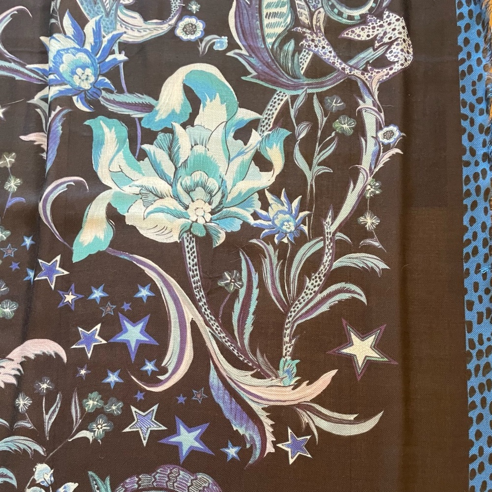 Roberto Cavalli Floral Modal Scarf/Wrap - Picture 9 of 12